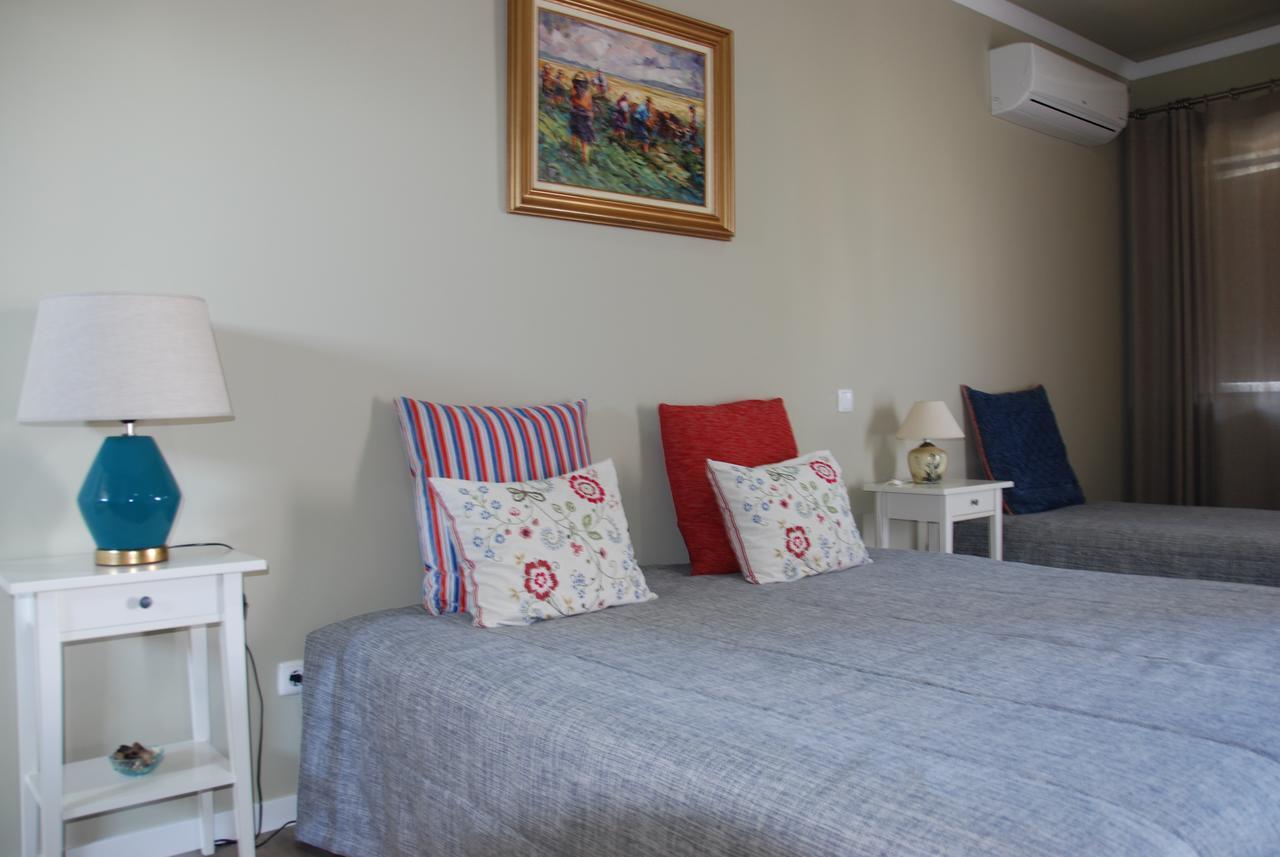 Quinta Da Torre - Casas De Campo Bed & Breakfast Alenquer Exterior photo